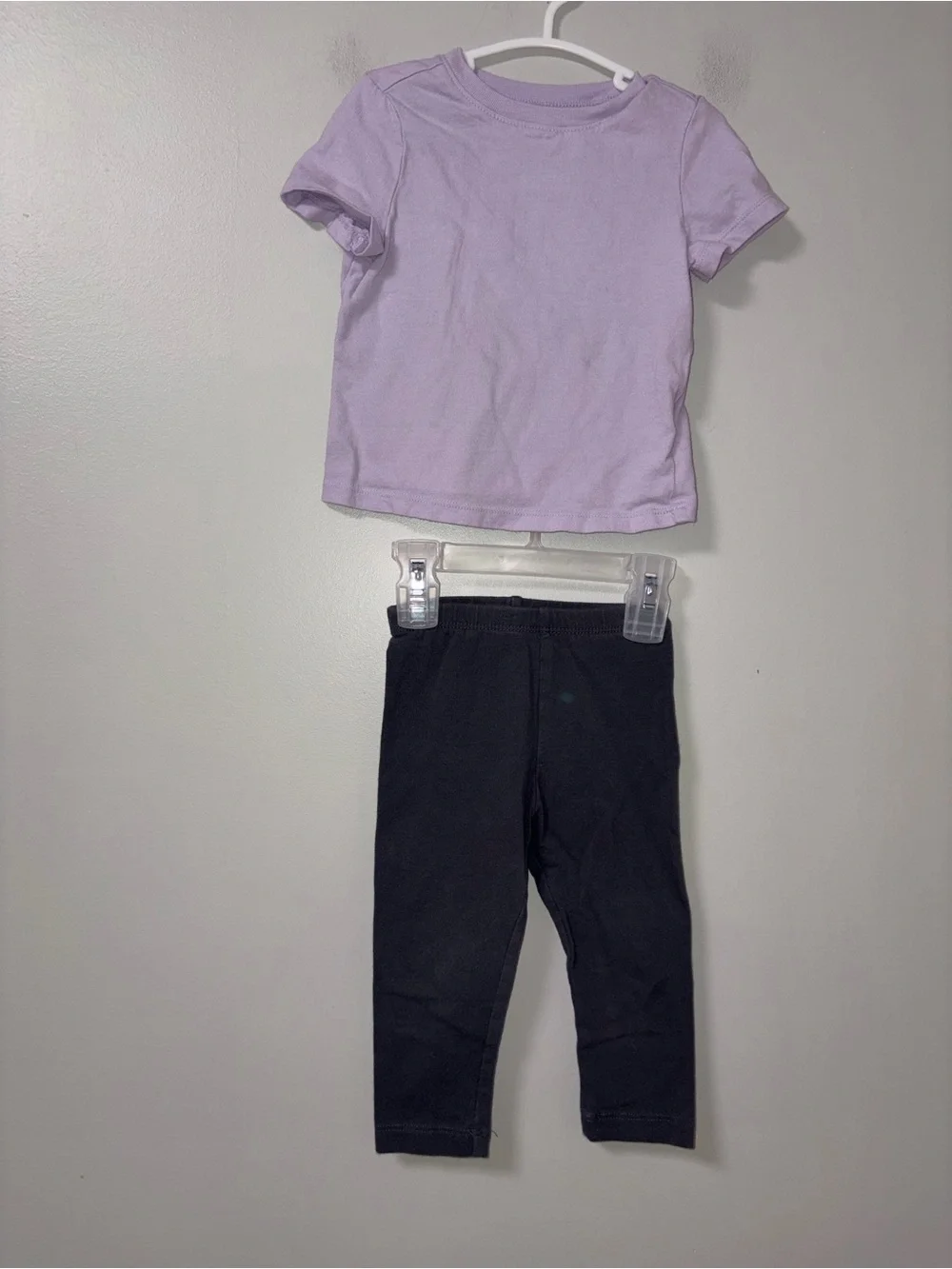 Old Navy Light Purple Tee Black Leggings Girls 18-24M